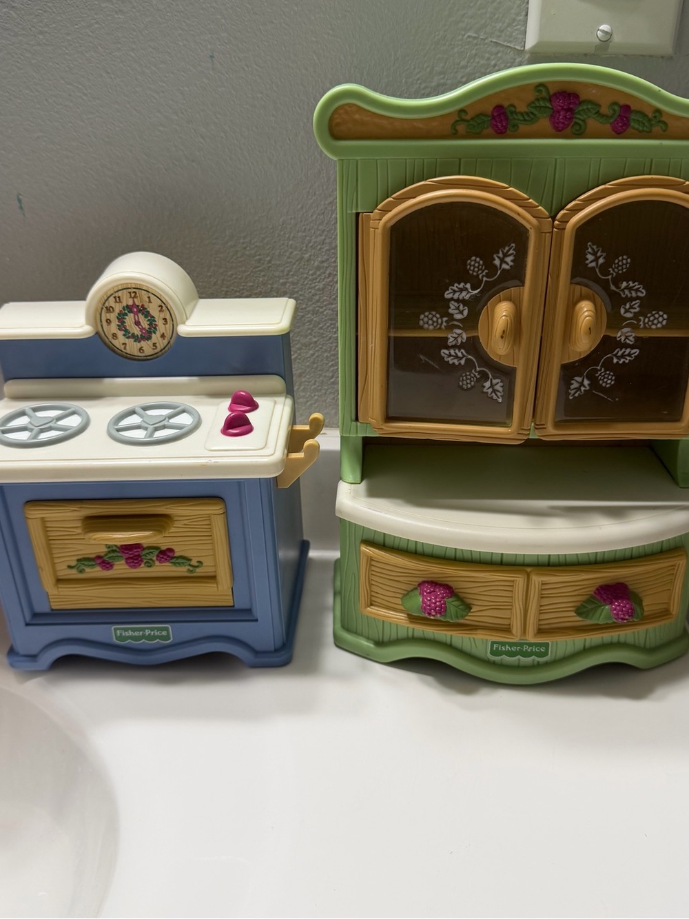 Vintage Fisher-Price Briarberry Hutch and Oven Set